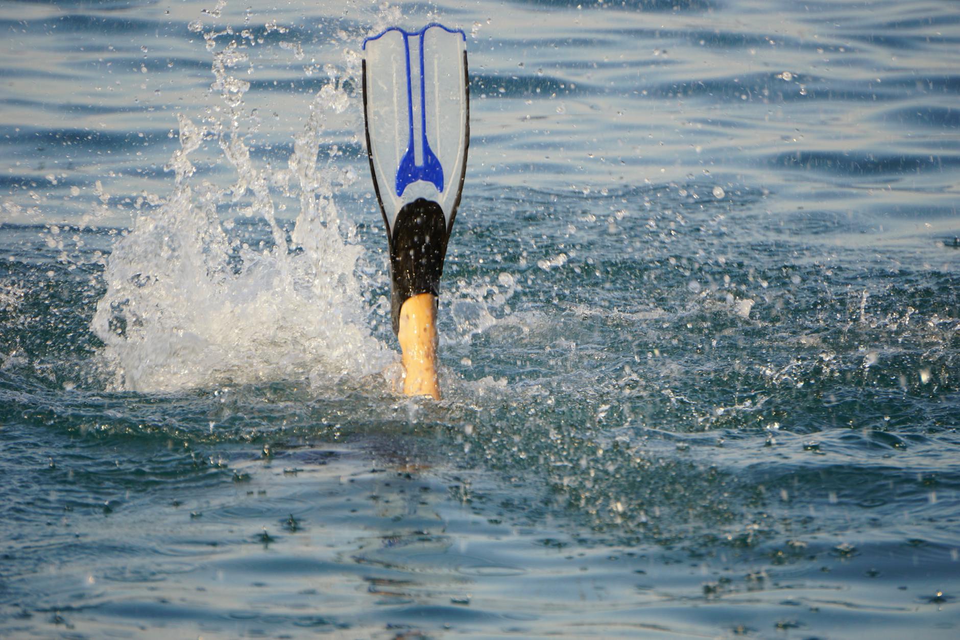 Cảnh boss xuất hiện trong game bắn cá với nhiều mục tiêu lớn trên màn hình